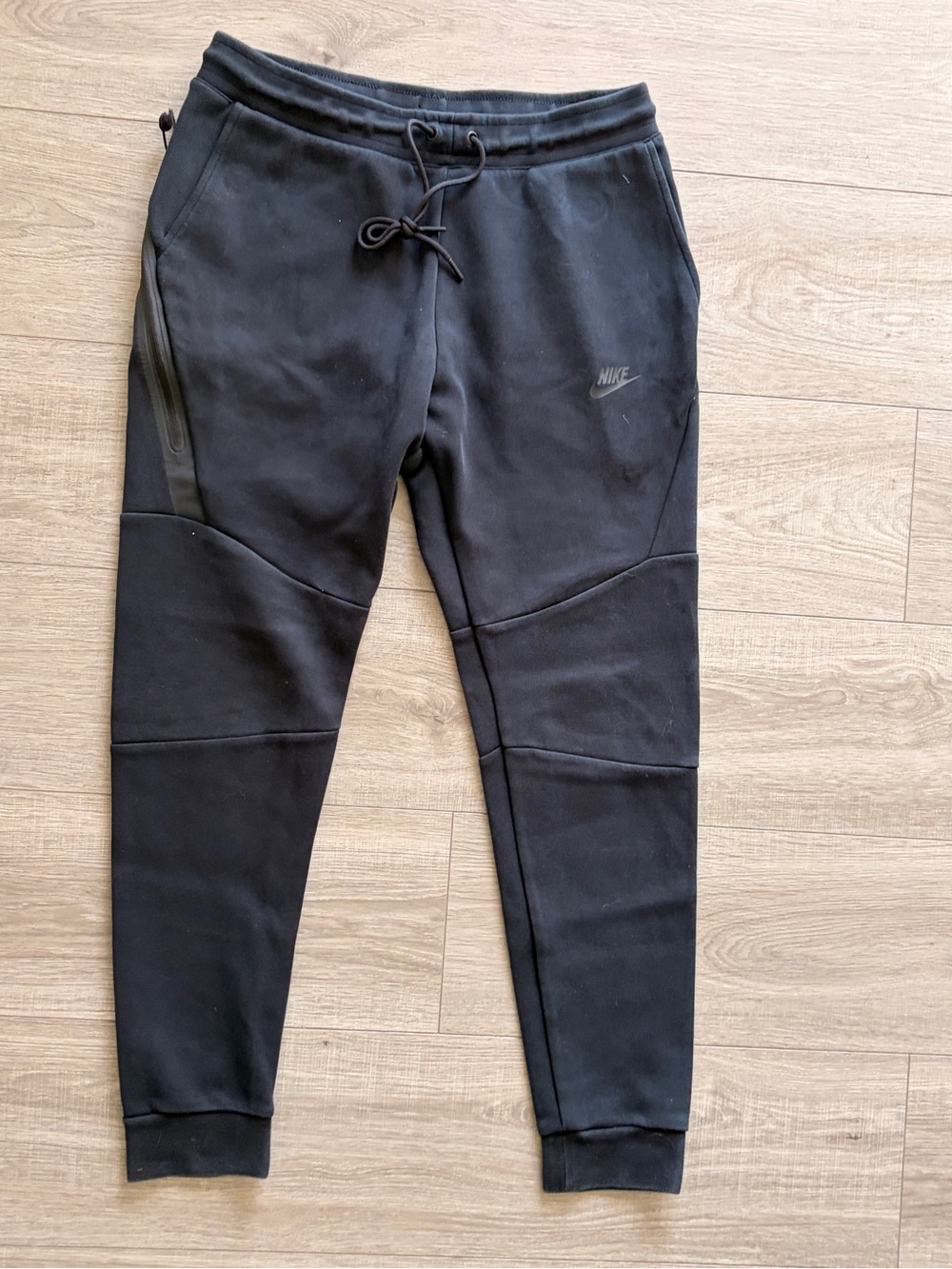 Nike Tech Fleece Joggers Black Men’s Medium